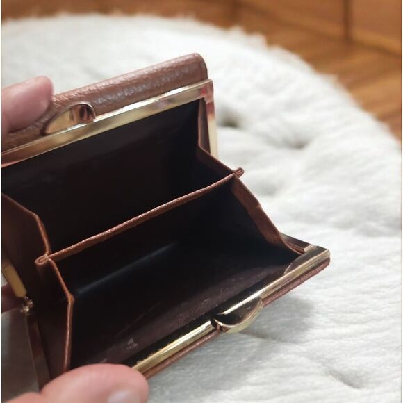 Burberrys VTG Leather Kisslock Wallet - Picture 7 of 11